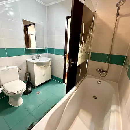 Jad - Luxury Villa's - A&c, Garden, Bbq & Playground * Tarlungeni